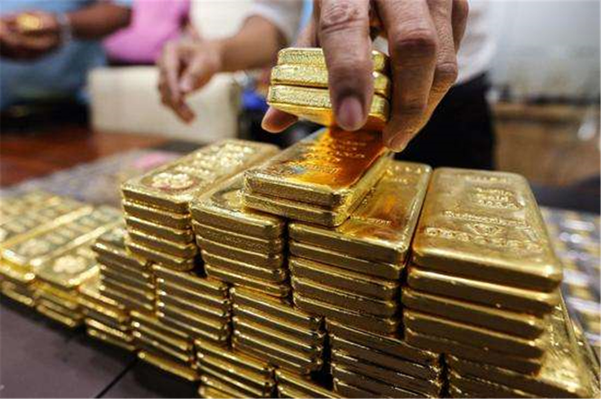 目前，美国的黄金储备约为 8,131 吨黄金