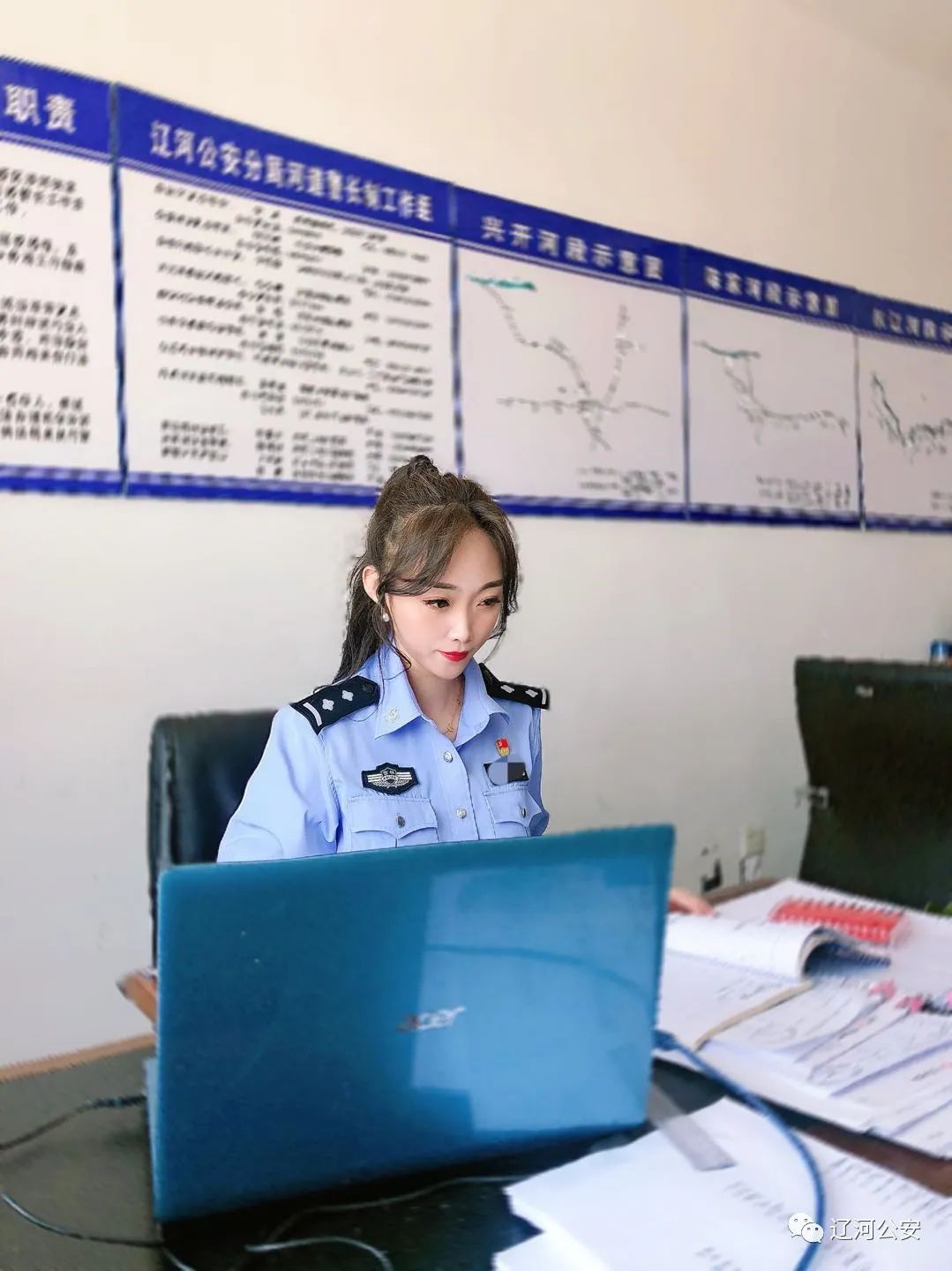 不能陪伴的节日,警爸警妈有话对你说