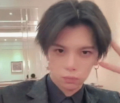 丁禹兮直播忘开滤镜,看清他的真实颜值,和七鹤大人形似亲兄弟