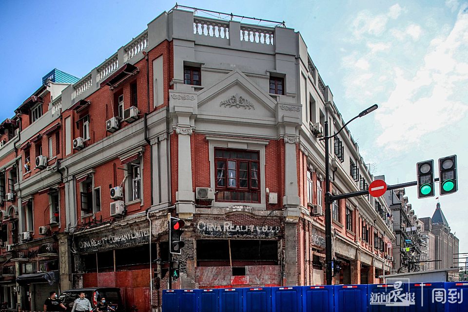 南京东路,江西中路口,百年英文老店招重现