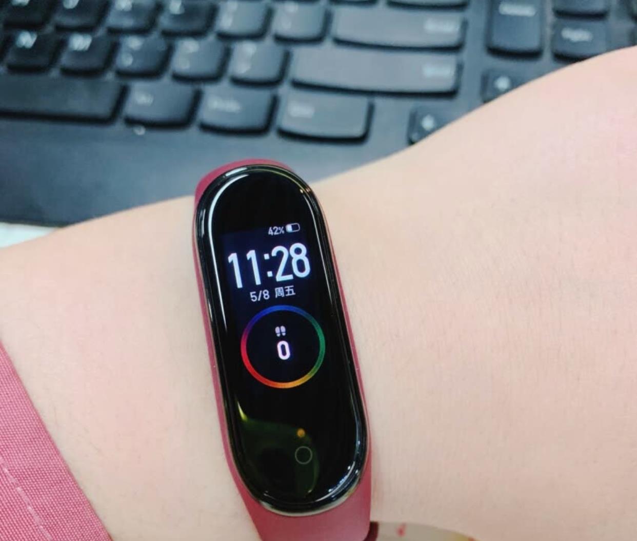 小米手环也会提醒我们多运动,