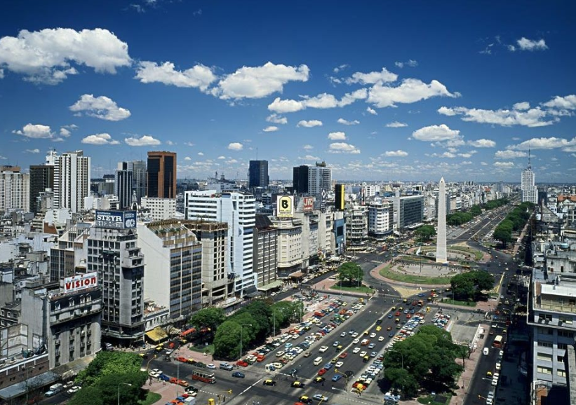 阿根廷值得一去的城市,充满欧洲风景,有着"南美巴黎"的称号