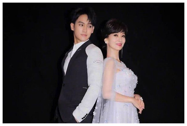 赵雅芝,小儿子,妈宝男,黄恺杰,娱乐圈