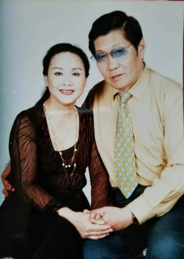 李谷一丈夫肖卓能去世享年82岁,夫妻最后同框照片曝光