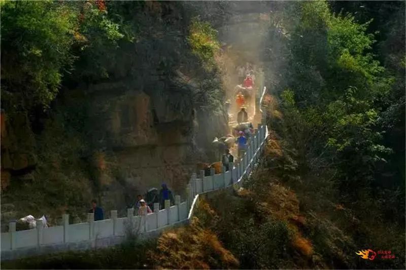 去秀美武定己衣乡,探险神秘大裂谷