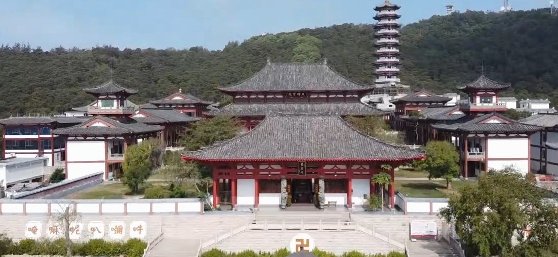 广西北海普度寺,普度众生的佛家景区,每天香火不断