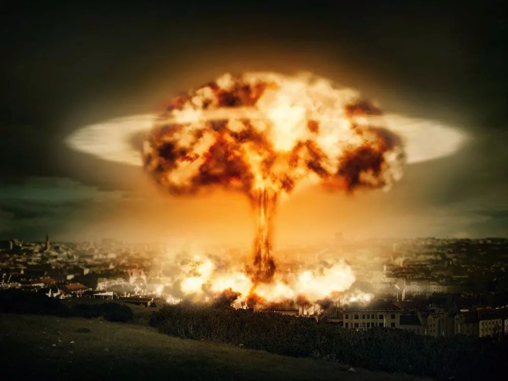 但氢弹并没有研发上限,苏联的"大伊万"氢弹,爆炸当量早已突破了5000万