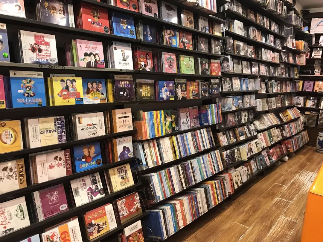 温州五马街开了18年的唱片店,终于没撑过这个夏天