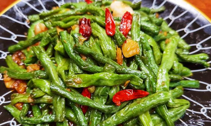 豆角,炒豆角,干煸豆角,家常菜,烹饪技巧