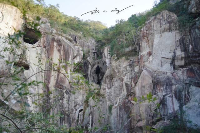 浙江温岭"最神奇"的景点,曾经是一座采石场,如今变成4a级景区