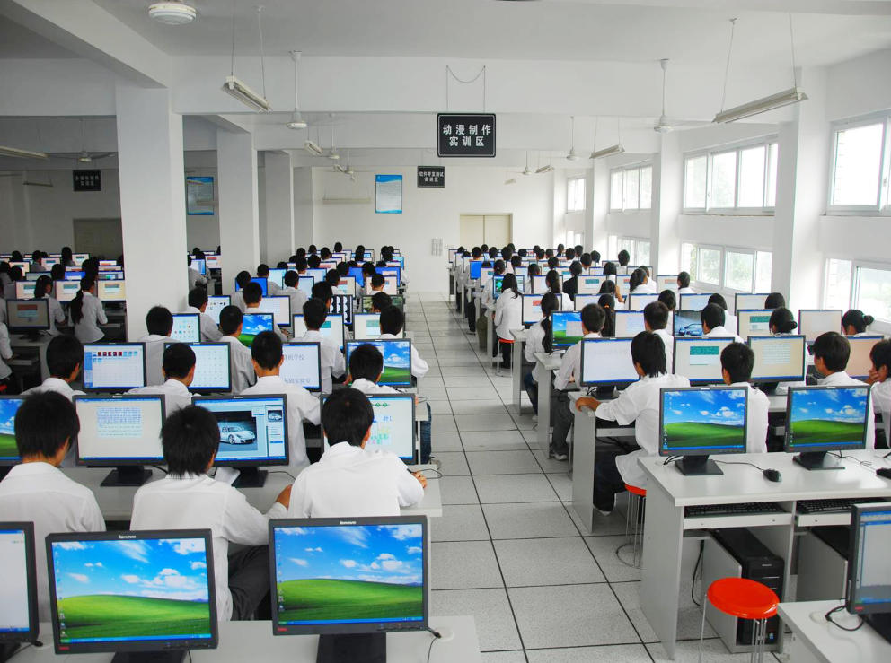 可以通过职业教育走上更广阔的升学之路 选择乐山市计算机学校 就是