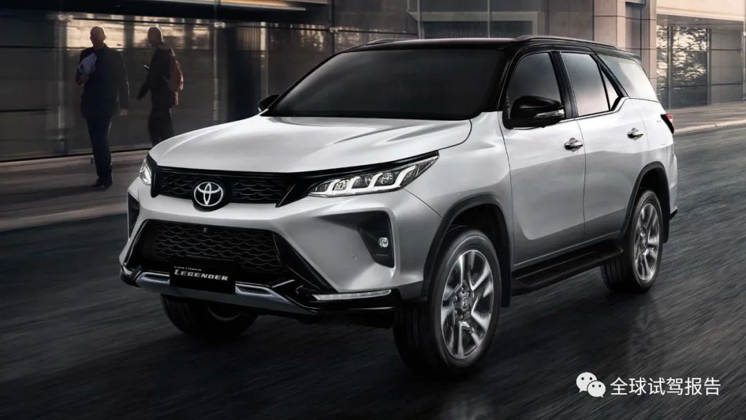 丰田fortuner,丰田越野车,丰田,车型,中央进气格栅