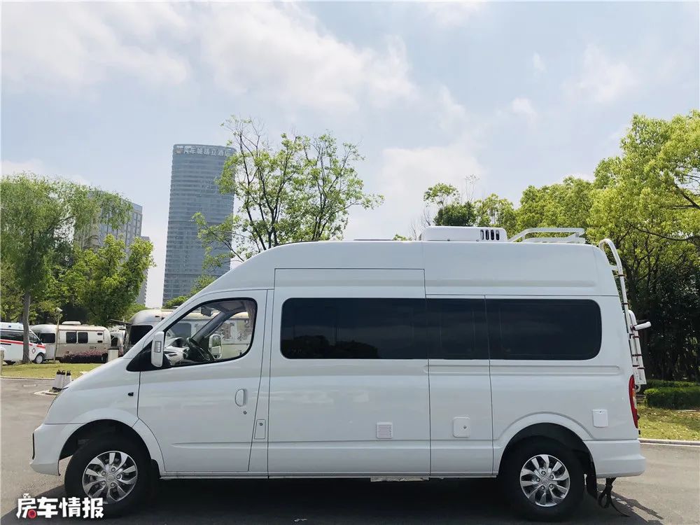 降价近5万!新款大通房车配2.0t柴油机c2本就能开,住5口没问题