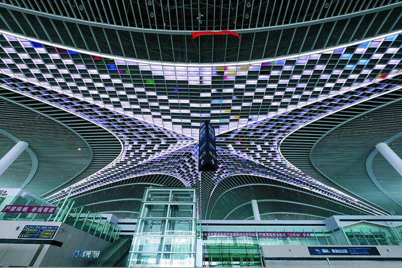 青岛胶东国际机场航站楼建设已到收尾阶段