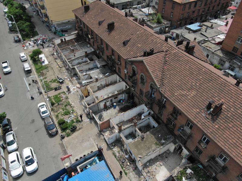 哈尔滨香坊区自建街居民主动自拆