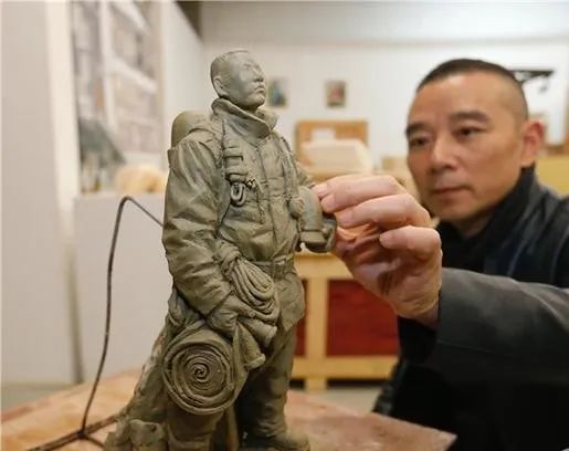 烈焰青春,焦兴涛,中国美术,雕塑,美术作品,四川美术学院