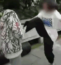 网传小学女生被狂扇耳光,记者多方走访求证真相,官方通报和处理来了