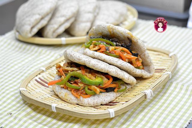 花样馒头荷叶饼,加把粗粮麦香浓郁,暄软憨萌,早餐晚餐
