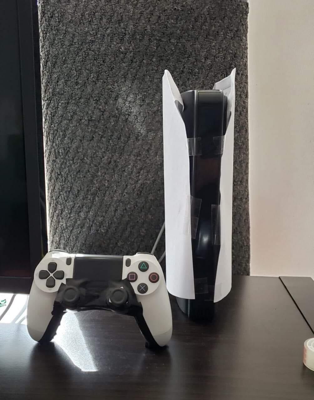 ps5:主机造型公布之后遭疯狂网友恶搞 原来这东西咱家