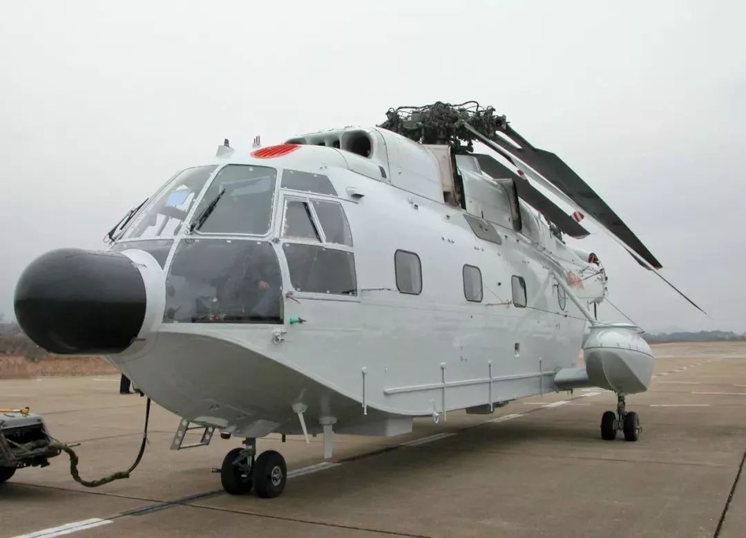 国产直升机,却因奇葩设计,装不进