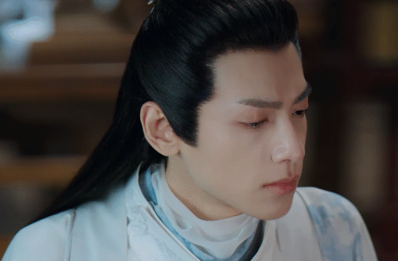 图源:微博@月上重火/见水印 超爱罗云熙的眉眼, 剑眉星目,眼中有光.