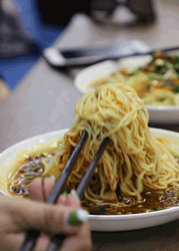 夏天,教你做冷面,调料这样拌,味道是一绝,刚出锅一吃