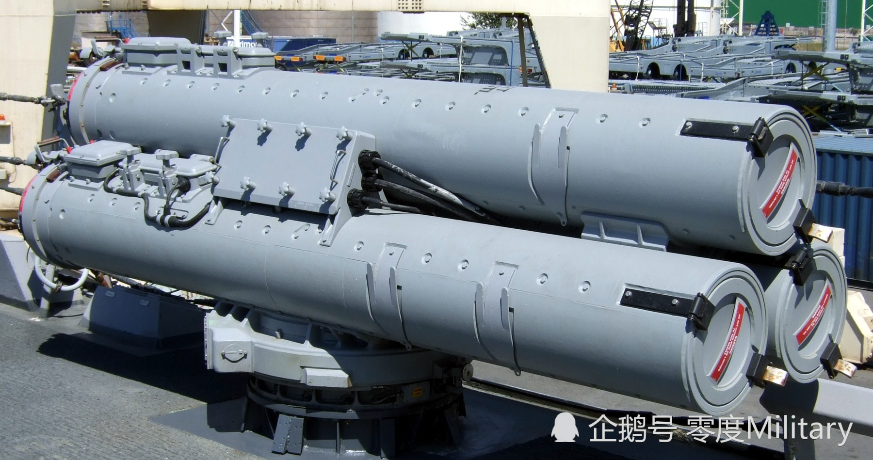 mk44型鱼雷 mk32型鱼雷发射器主要用来发射mk46型鱼雷,鱼雷长2.