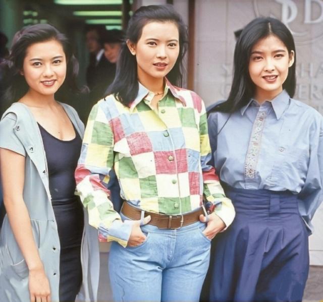 蓝洁瑛年轻时合影穿着时尚,玉女周慧敏都被比了下去!