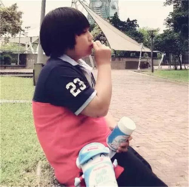 被当"摇钱树"的小小彬,因"长残"退圈,如今15岁现状令人唏嘘