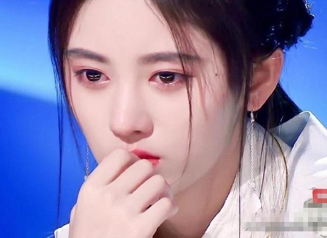 鞠婧祎,鞠婧祎哭,鞠婧祎整容