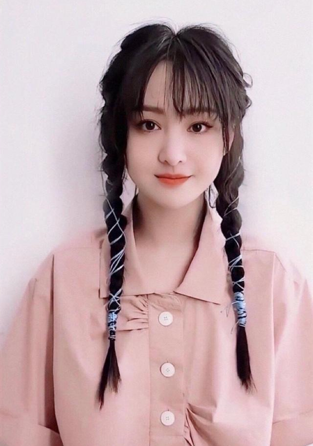 换上这4款最火的女团风发型,连宁静都