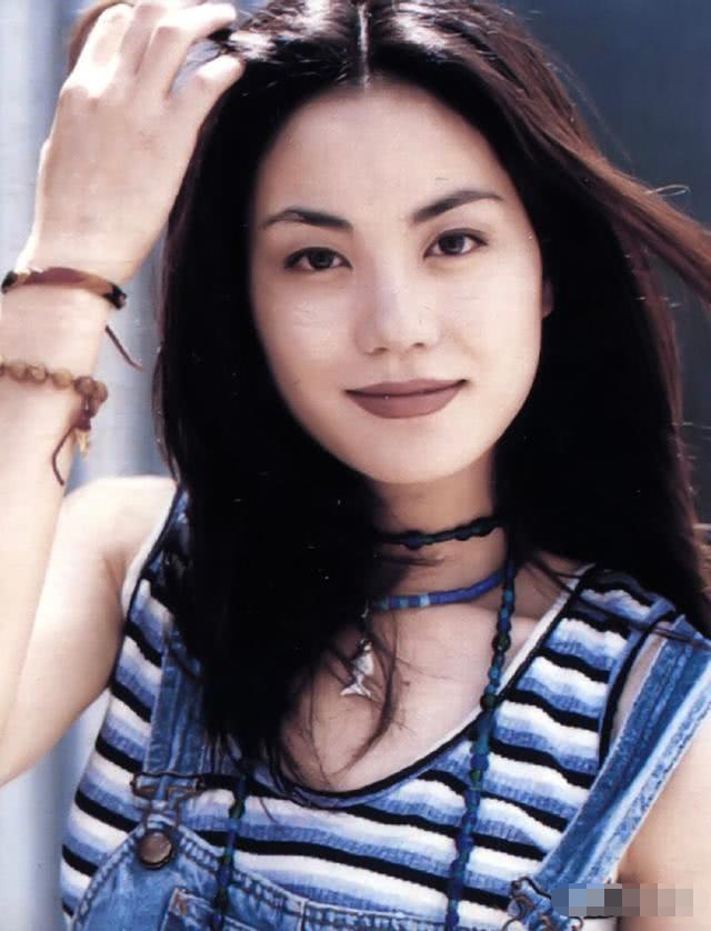 香港歌手"王菲"的颜值,在90年代是什么水平?
