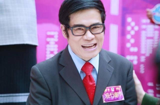 苏永康因梅艳芳一句话佩戴眼镜至今,"财神爷"戴眼镜因为风水?