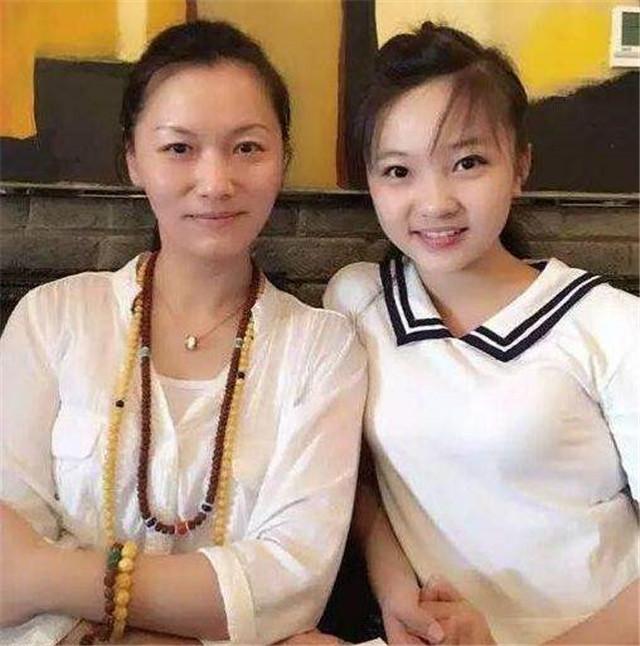 奥运女孩杨沛宜,甘做林妙可"声替",如今两人过得怎么样?