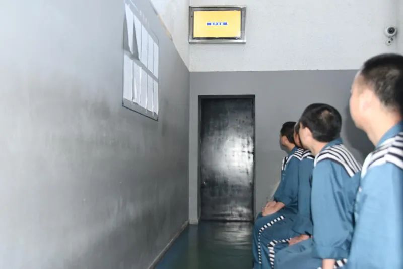 同时,包头铁检院及时联系包头铁路公安处看守所做好羁押场所认罪认罚