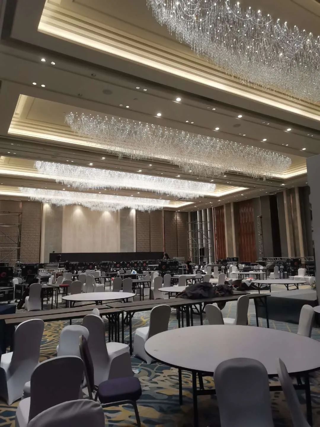 宝马雕车香满路,唐山香格里拉大酒店确实很美,一起来看一看!