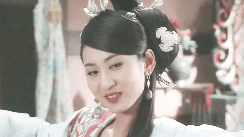 郭珍霓的古装比佟丽娅还惊艳,二人同框立分高下
