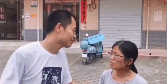 常仁尧不停地对妻子深情表白,称在狱中特别想念老婆,他给老婆写信,说