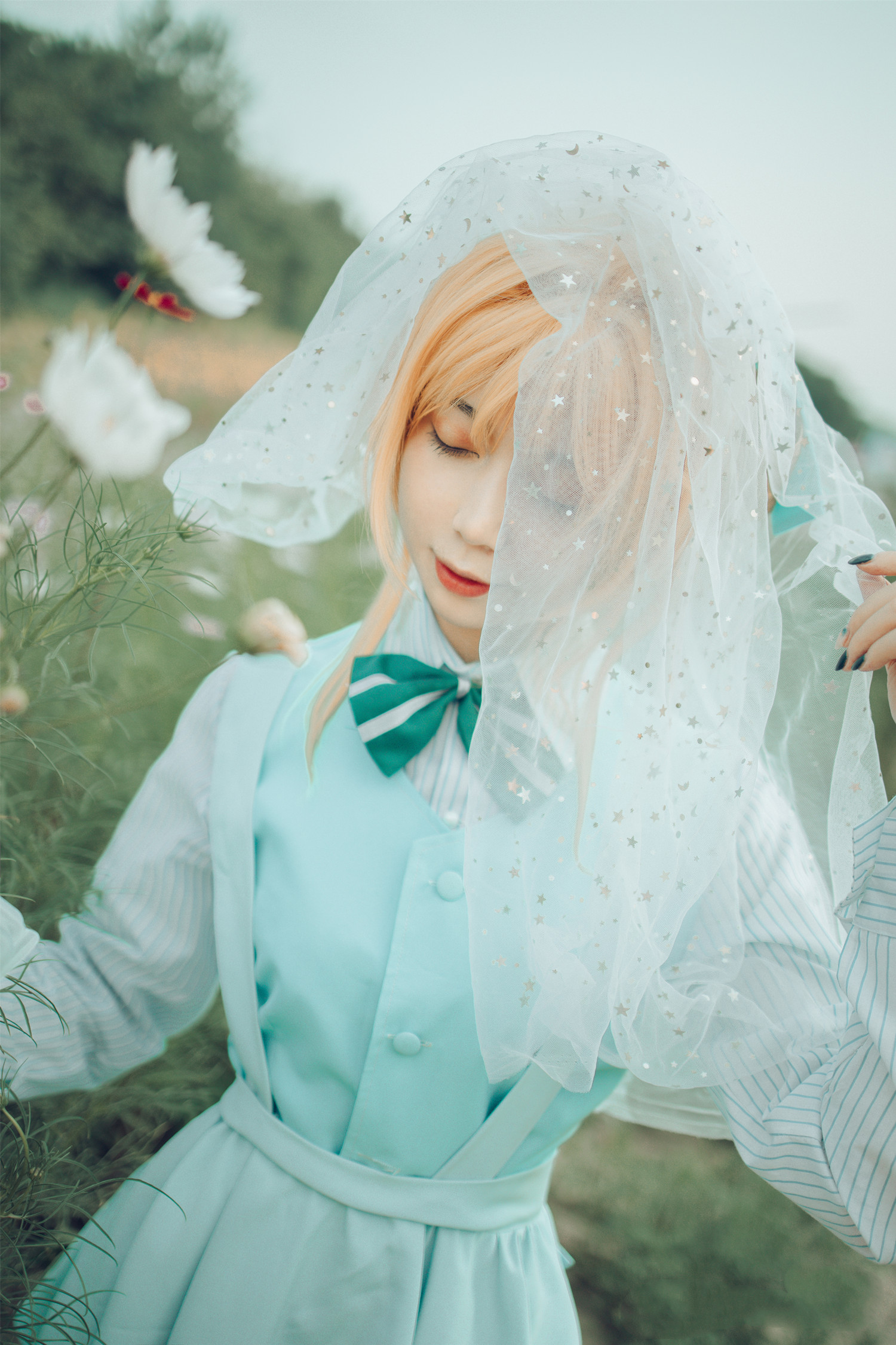 cosplay书中人物,小学生cosplay服装 今天小编给大家带来的cosplay作品是来自于三位国人妹子扮演的日本