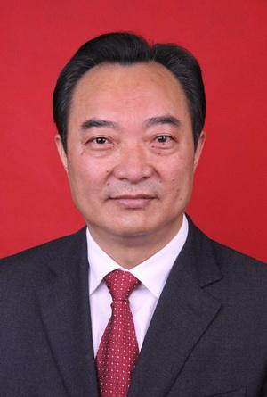 被告人雷洪金身为国家工作人员,利用担任内江市副市长,自贡市市委书记