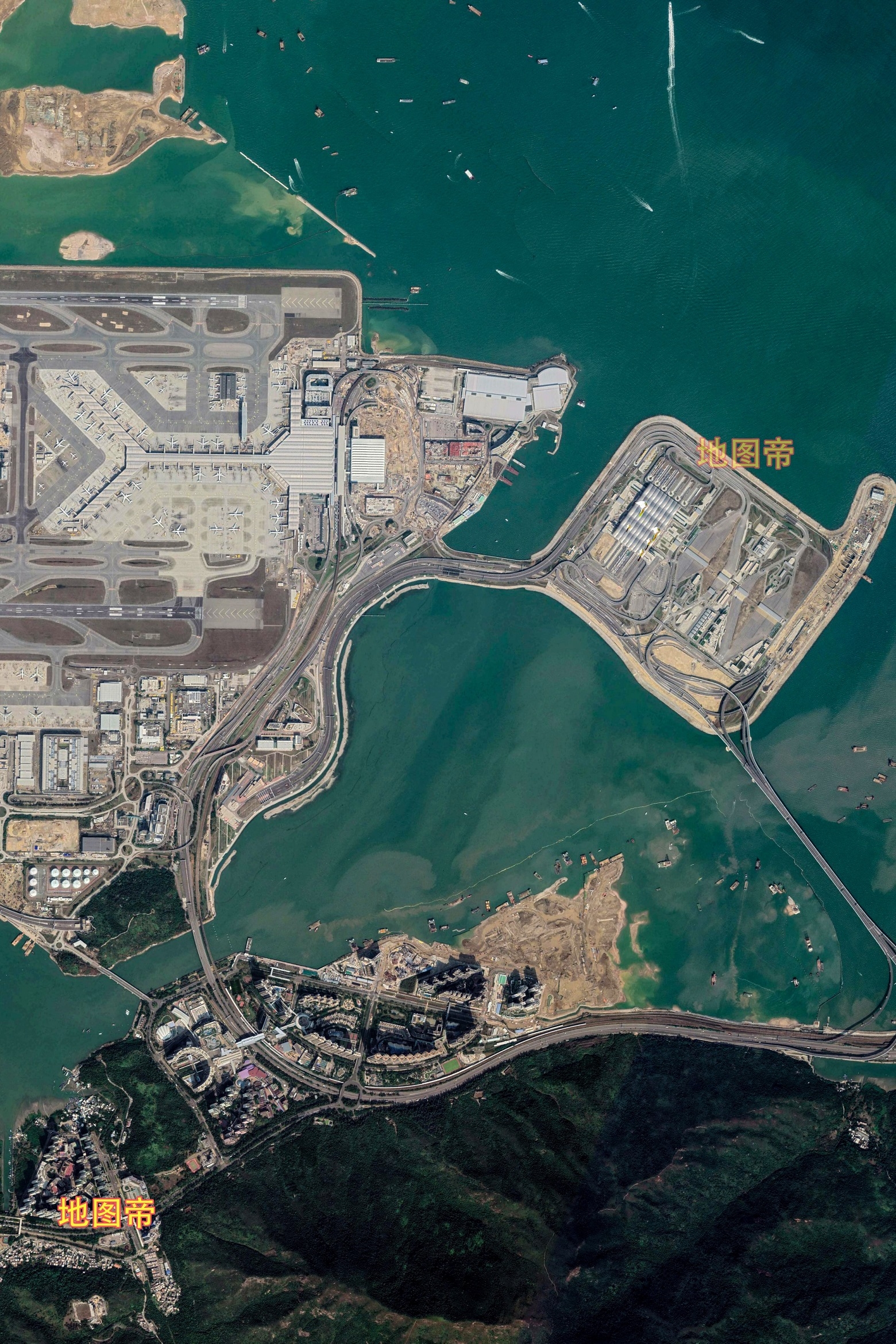 航拍香港国际机场,曾创下最昂贵机场的吉尼斯世界纪录