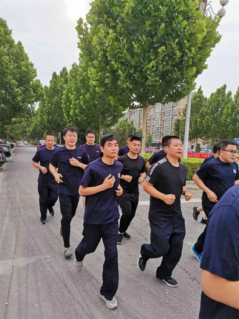 小班体育教案教案_小学一年级体育教案_怎么写体育教案