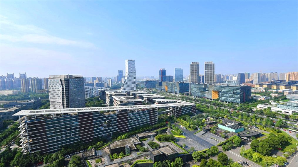 未来成都这个新一线城市,有没有可能,撼动北上广深的地位