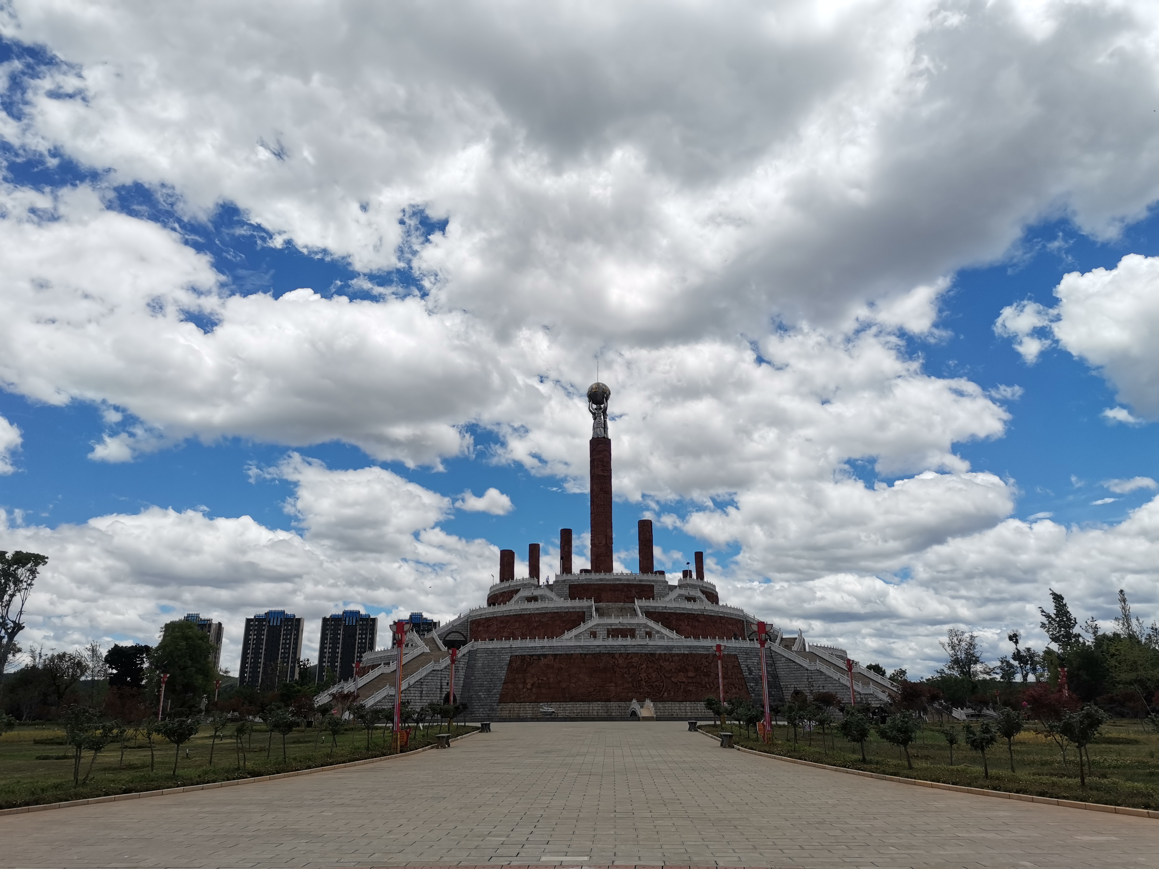 云南楚雄太阳历公园