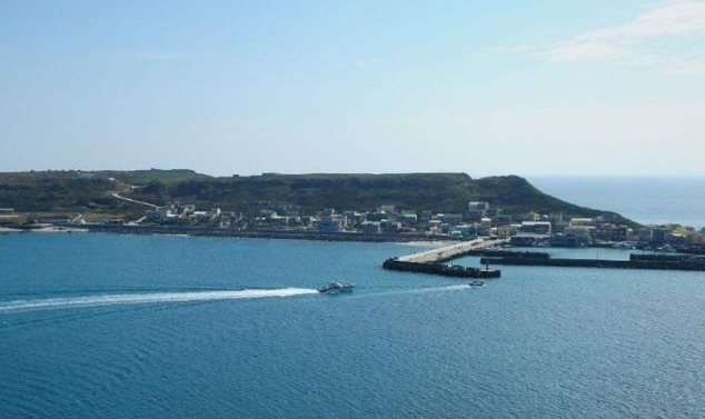 但台湾与内地却隔着一片台湾海峡,这也是当地一道特殊的风景线