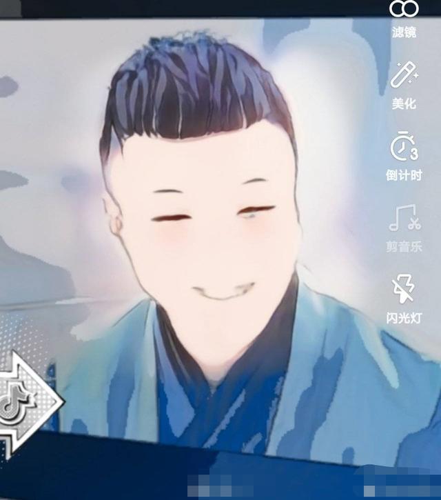 李荣浩眼睛太小大眼特效救不了,孙红雷打抱不平结果自己也一样