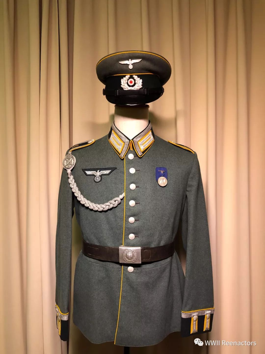 着麦呢m35礼服的骑兵下士-大檐帽是1937年的公发库存品