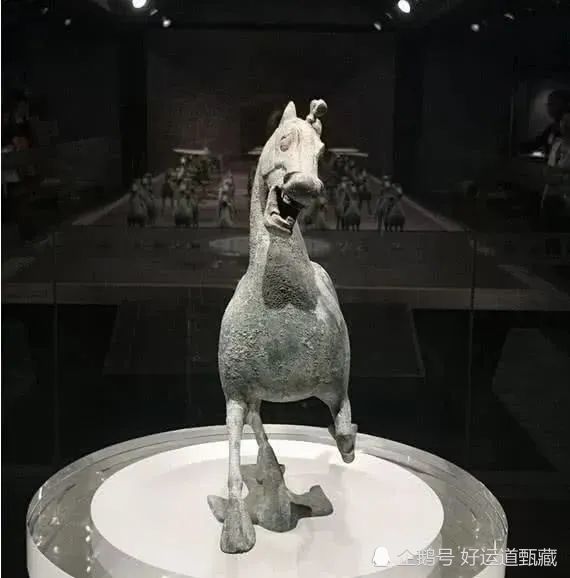 马踏飞燕  甘肃省博物馆藏