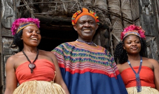 非洲原始部落,女性"开放"习俗,女性不穿上衣,丈夫没固定妻子