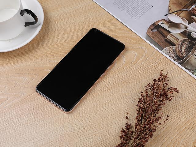 而搭载超稳运动拍摄功能的vivo x50可以利用大面积,高速度的感光元件